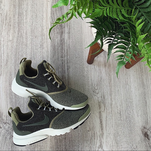 Nike presto fly se sneakers - Picture 2 of 6